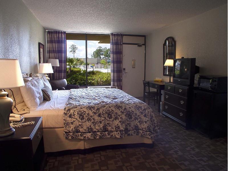 Springfield Hotel And Suites Kingsland Room photo