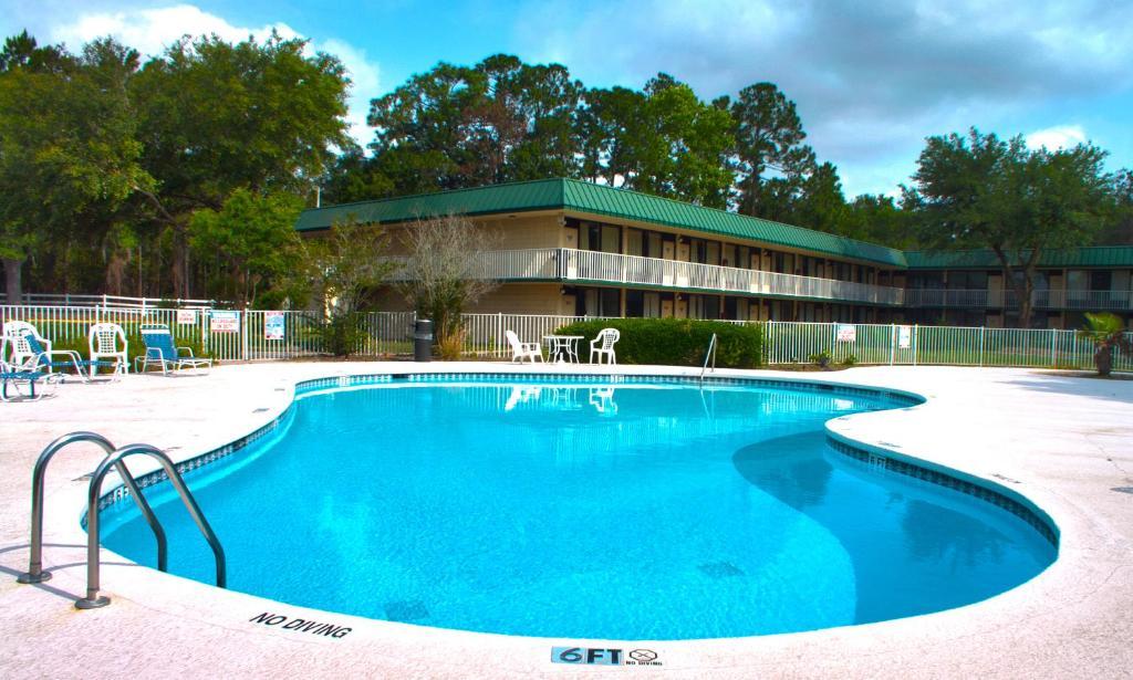 Springfield Hotel And Suites Kingsland Exterior photo